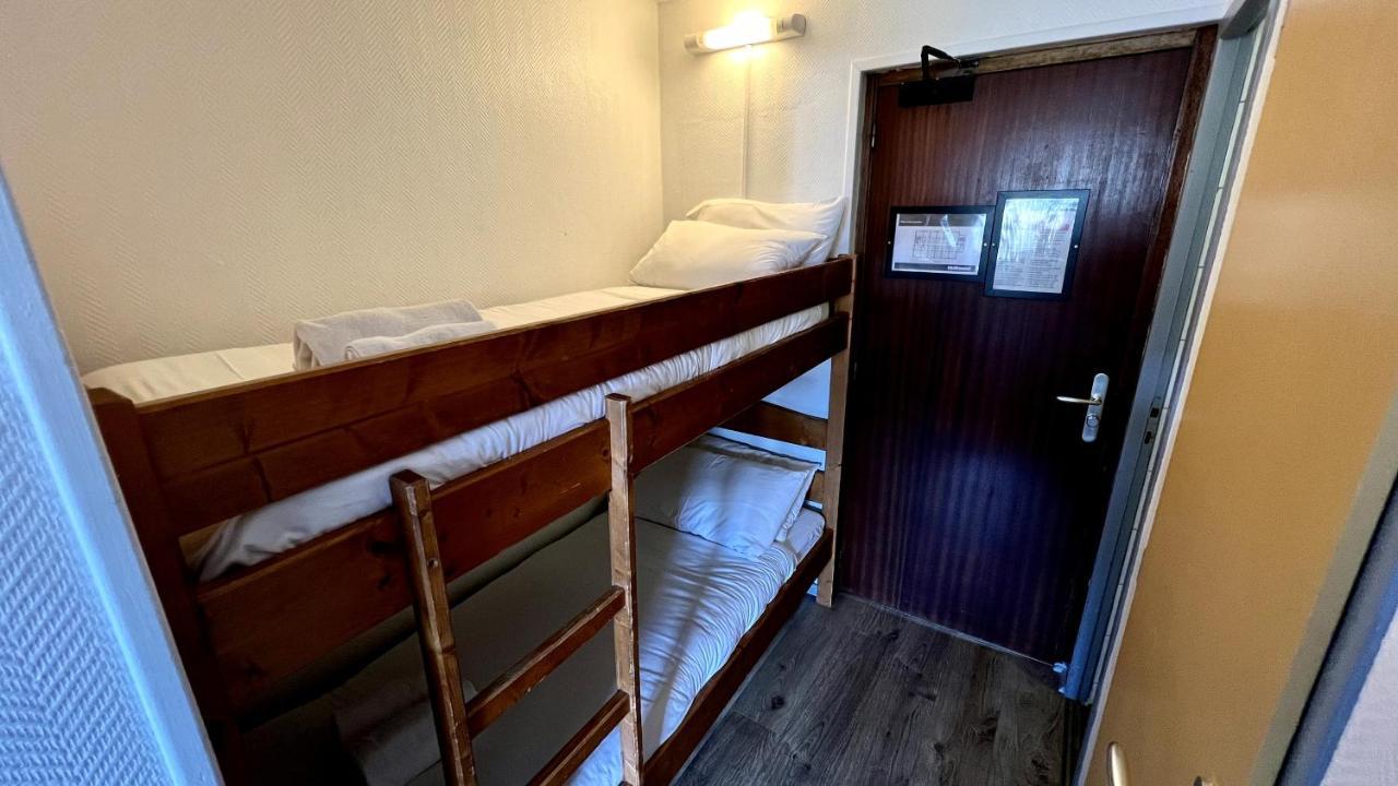 Hotel Le Piolet Сен-Мартен-де-Бельвиль Экстерьер фото